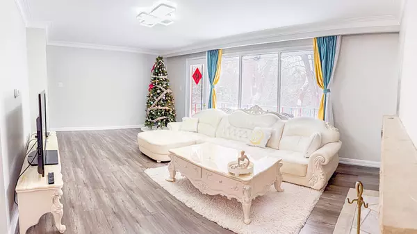 Toronto C15, ON M2J 2N8,61 Alamosa DR