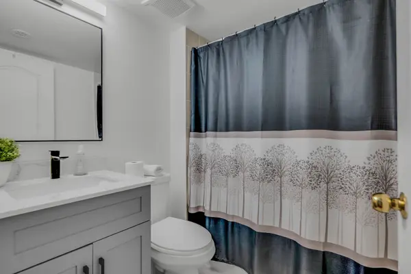 Toronto E04, ON M1L 0E8,651 B Warden AVE #36