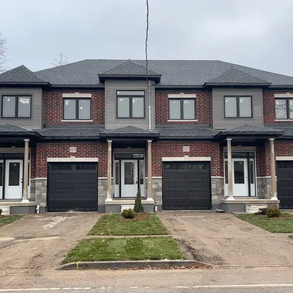 Whitby, ON L1N 3X6,129 Hickory ST N