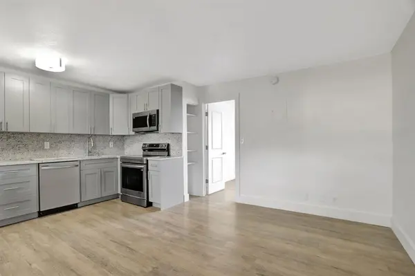 5168 NE 6th Ave #406, Fort Lauderdale, FL 33334