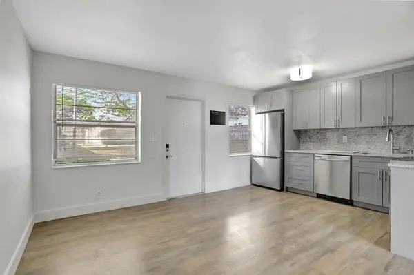 Fort Lauderdale, FL 33334,5168 NE 6th Ave #406