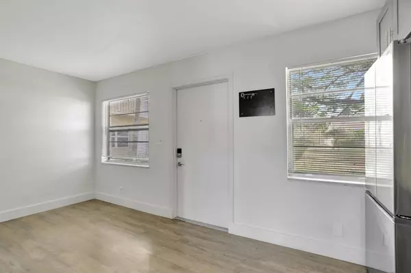 Fort Lauderdale, FL 33334,5168 NE 6th Ave #406