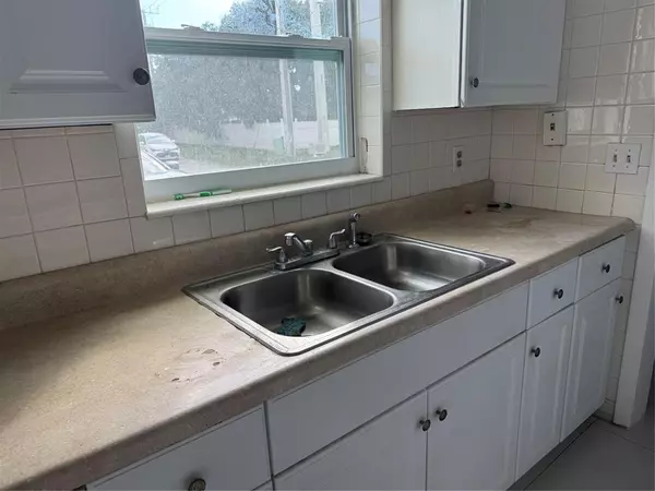 Pompano Beach, FL 33064,1150 E Sample Rd #102