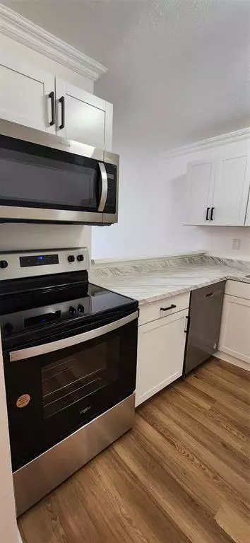 Miami, FL 33162,15221 NE 6th Ave #A205