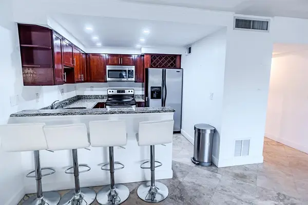 Fort Lauderdale, FL 33306,2900 NE 30th St #3f