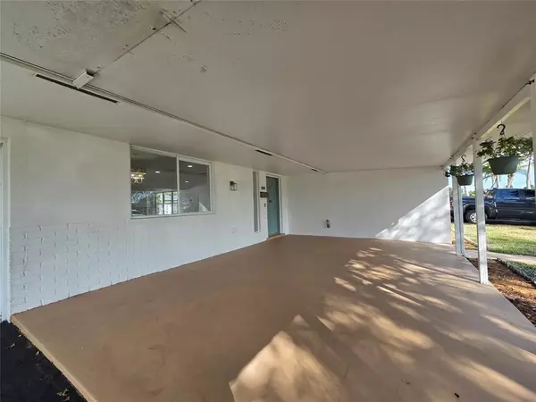 Pembroke Pines, FL 33024,8571 NW 16th St