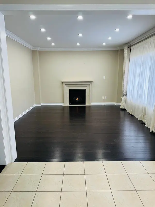 New Tecumseth, ON L9R 0G9,4 Hackett ST