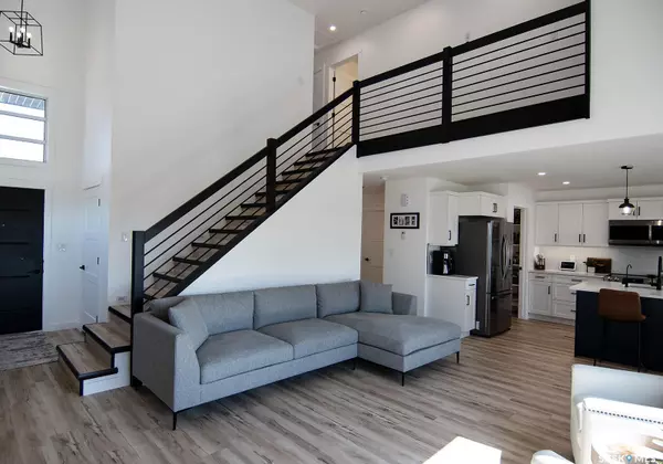 Regina, SK S4V 3T1,5245 Green Quartz BAY