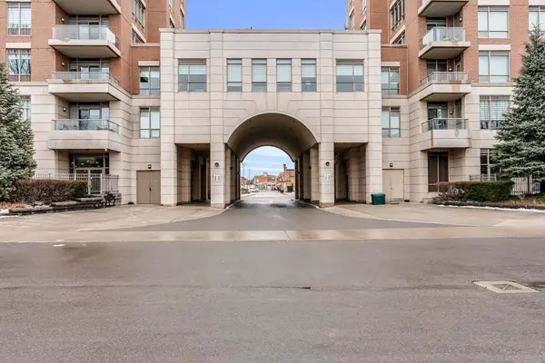 Oakville, ON L6H 0H1,2480 Prince Michael DR #420