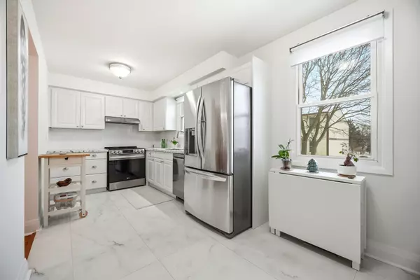 Mississauga, ON L5N 2S5,7340 Copenhagen RD #43