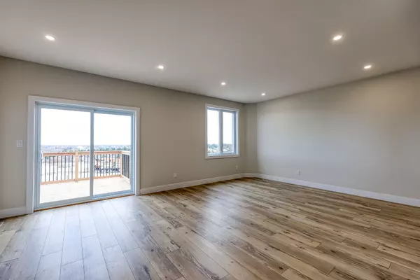 Woodstock, ON N4S 7V6,455 Gillespie ST