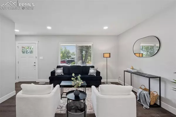 Colorado Springs, CO 80910,2123 Fernwood DR