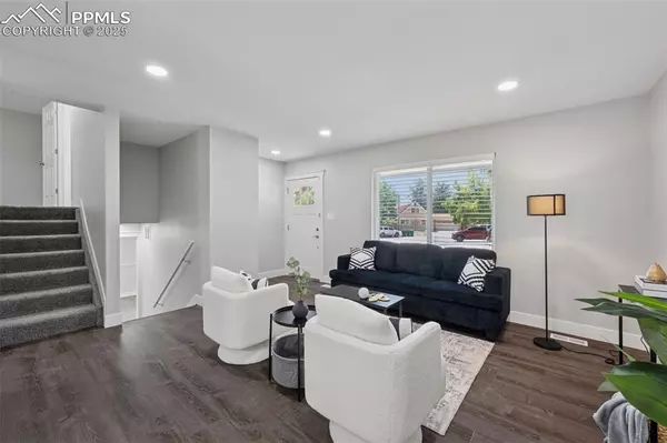 Colorado Springs, CO 80910,2123 Fernwood DR