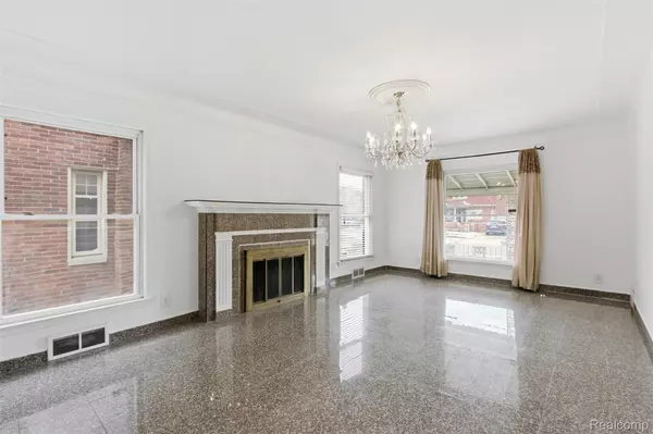 Dearborn, MI 48126,7758 Reuter ST