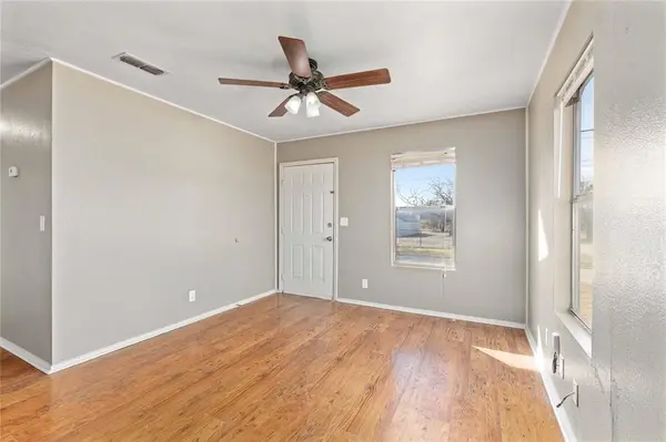 De Leon, TX 76444,333 W Juarez Avenue