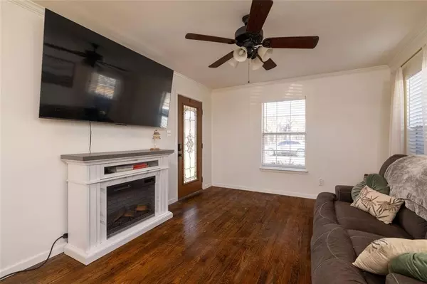 Weatherford, TX 76086,1011 S Waco Street