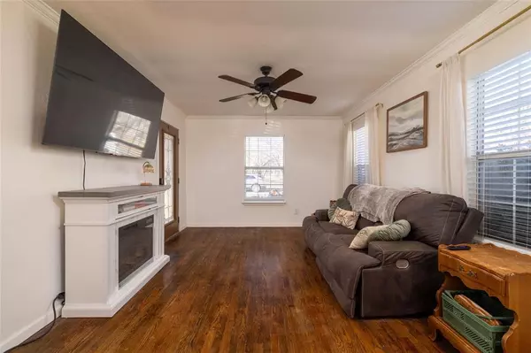 Weatherford, TX 76086,1011 S Waco Street