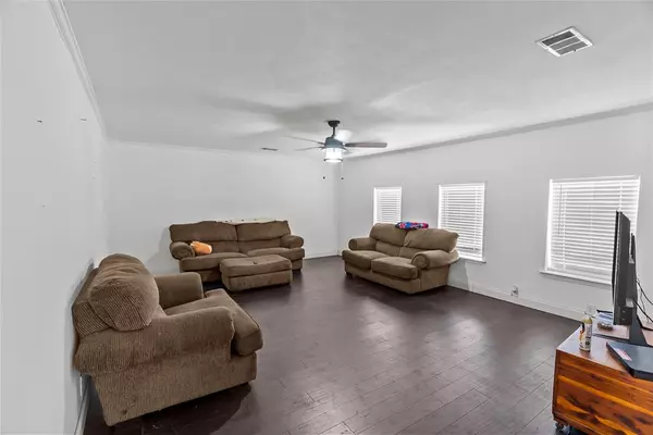 Joshua, TX 76058,204 Thomas Street