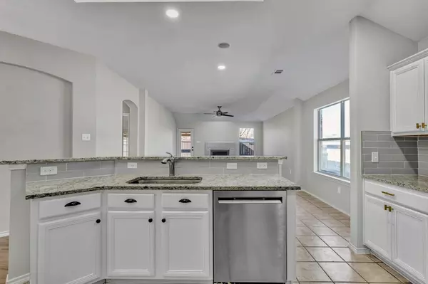 Fort Worth, TX 76108,341 Windy Hill Lane