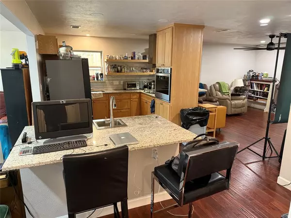 Plano, TX 75075,1121 Edgefield Drive