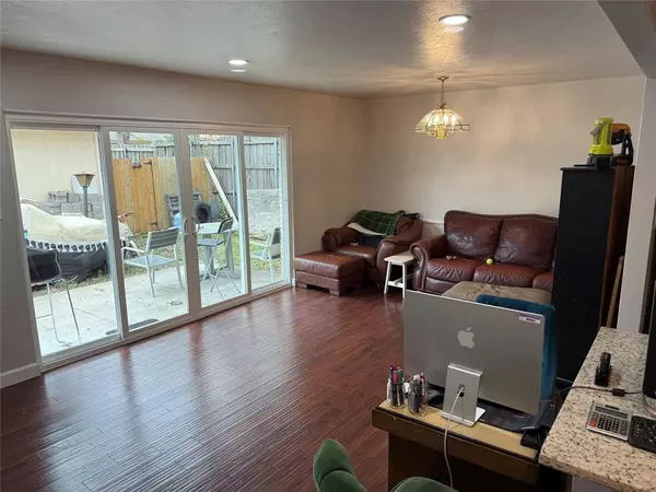 Plano, TX 75075,1121 Edgefield Drive