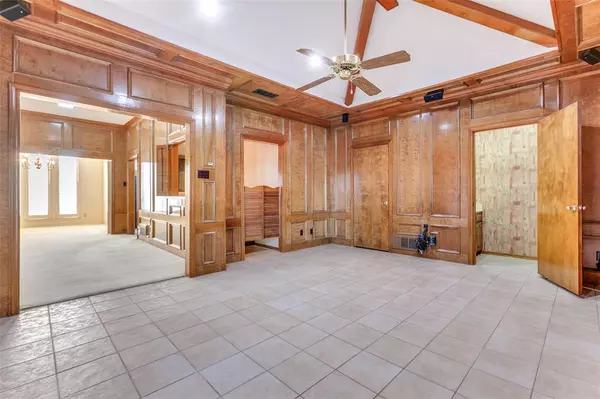 Garland, TX 75044,2122 Rolling Oak Lane