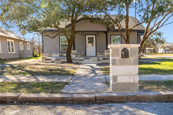 Brownwood, TX 76801,1701 1st Street