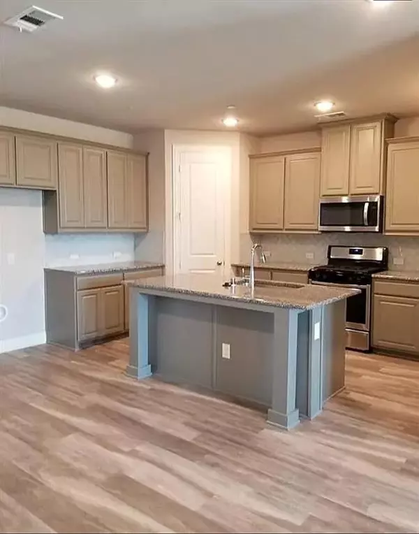 Euless, TX 76040,904 Estelle Drive