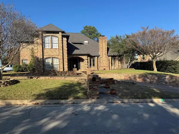 2200 Woodstock Drive, Colleyville, TX 76034