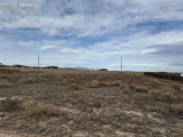 Pueblo, CO 81007,943 E Moonbeam DR