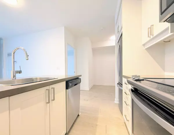 Toronto C08, ON M4Y 0C8,50 Wellesley ST E #505