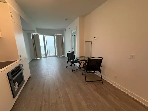 Toronto C08, ON M5C 0B6,88 Queen ST E #3309