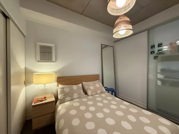 Toronto C01, ON M6J 3K6,8 Gladstone AVE #210