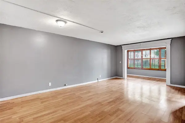 Lauderdale Lakes, FL 33311,2801 Somerset Dr #101