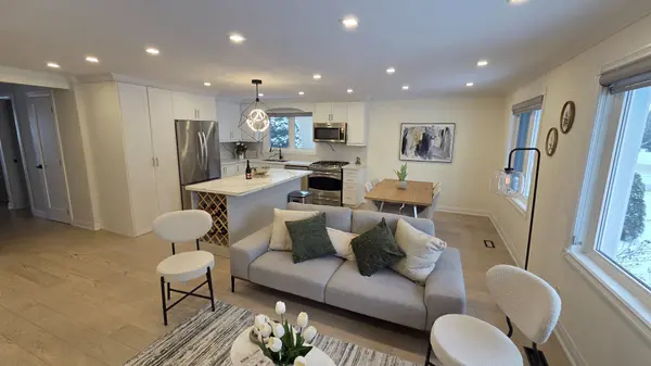 Richmond Hill, ON L4C 1R9,333 Paliser CRES S