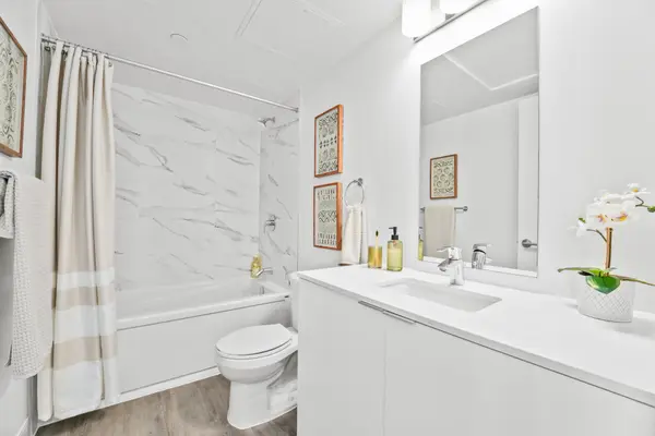 Brampton, ON L6X 4P7,100 Manett CRES #703