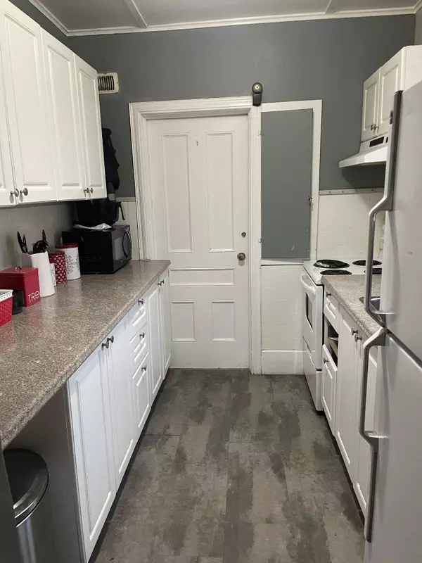 Smiths Falls, ON K7A 2K4,28 McEwen AVE