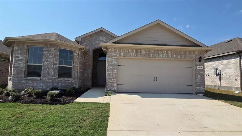 7705 TUSCARORA Drive, Denton, TX 76259