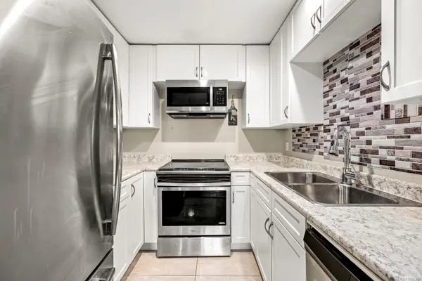 Campbell River, BC V9W 2S3,282 Birch St #409