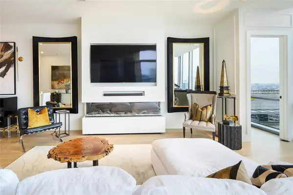 Dallas, TX 75219,2200 Victory Avenue #2401