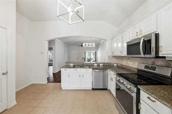 Mckinney, TX 75072,575 S Virginia Hills Drive #403