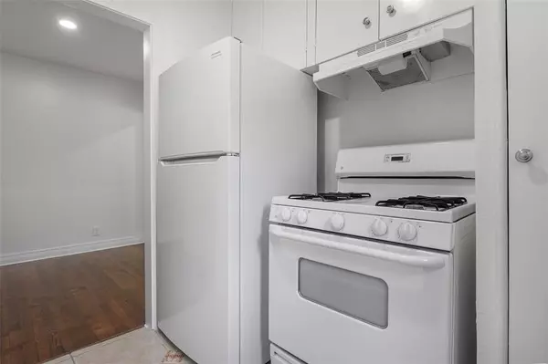 Dallas, TX 75214,6206 Winton Street