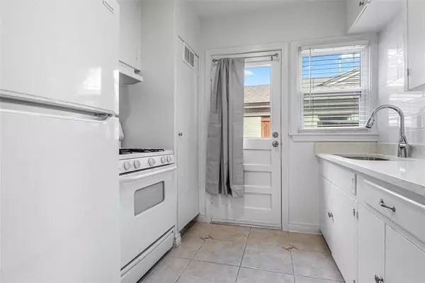 Dallas, TX 75214,6206 Winton Street