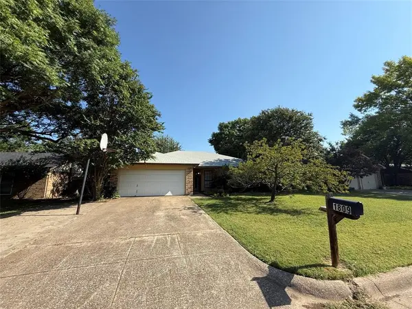 1809 Prince Drive, Benbrook, TX 76126