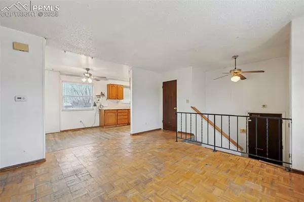 Colorado Springs, CO 80915,6885 Mescalero DR