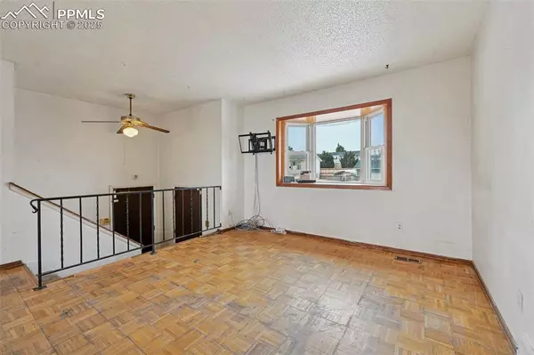 Colorado Springs, CO 80915,6885 Mescalero DR