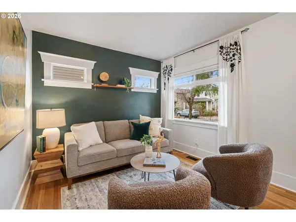 Portland, OR 97217,2736 N ARGYLE ST