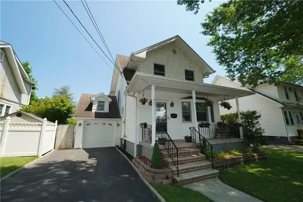 77 Burbank AVE, Staten  Island, NY 10306
