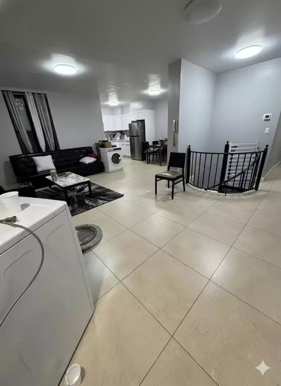 1025 45th ST #1D, Brooklyn, NY 11219