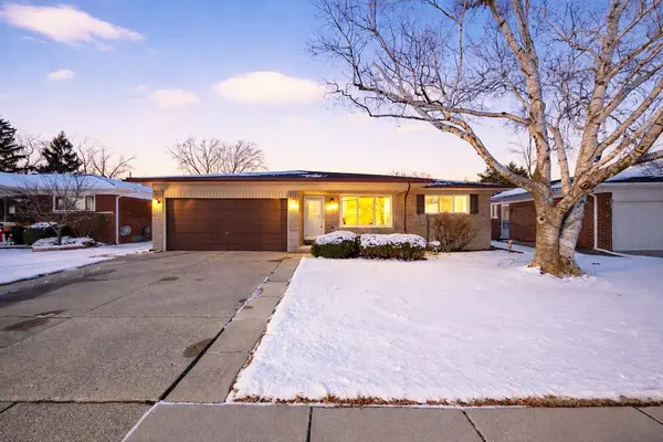 14515 Ivanhoe DR, Warren, MI 48088